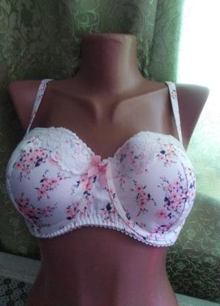 Бюстгальтер