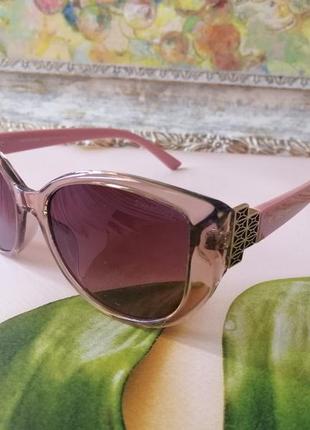 Эксклюзивные брендовые розовые солнцезащитные женские очки2 фото