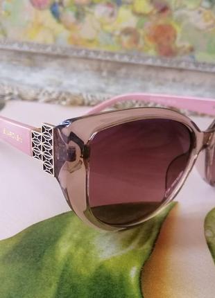 Эксклюзивные брендовые розовые солнцезащитные женские очки3 фото
