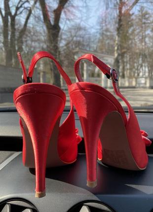 Босоніжки kurt geiger3 фото