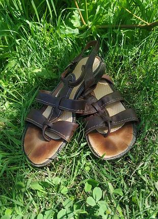 Шкіряні босоніжки 41 р.