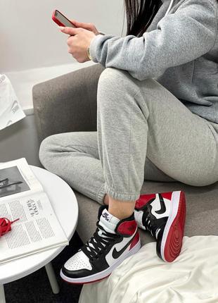 Мужские кроссовки nike air jordan 1 retro high red,найк аир джордан 1 ретро красный демисезон