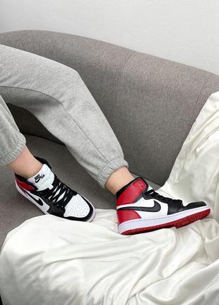 Мужские кроссовки nike air jordan 1 retro high red,найк аир джордан 1 ретро красный демисезон5 фото