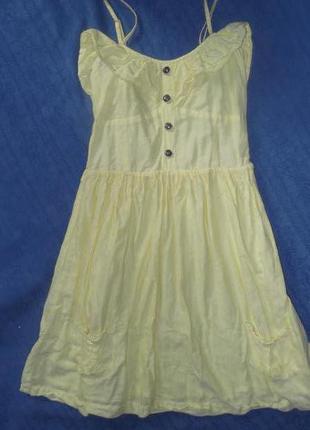 Платье желтое с рюшами