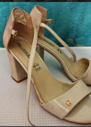 Босоніжки жіночі 37р