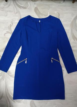 Платье цвета електрик