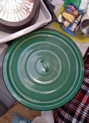 Кастрюля емальована 2