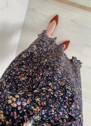 Платье в мелкий цветочный принт3 фото