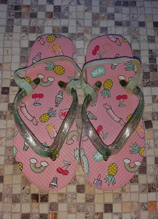 В'єтнамки, пляжні шльопанці