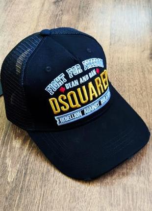 Бейсболка кепка с сеткой тракер dsquared