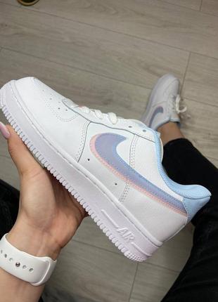 Кросівки жіночі білі nike air force 1 lv82 фото