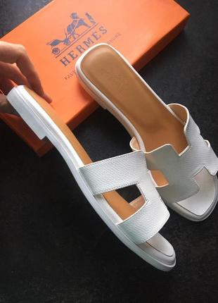 Шлепанцы в стиле hermes