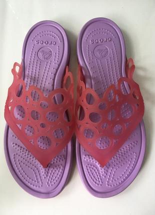 Шлепки шлёпанцы вьетнамки crocs р-р.w7 (37-38)