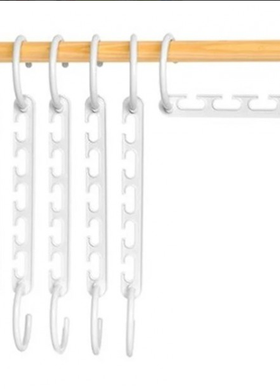 Пластиковая вешалка -органайзер для лёгких вещей