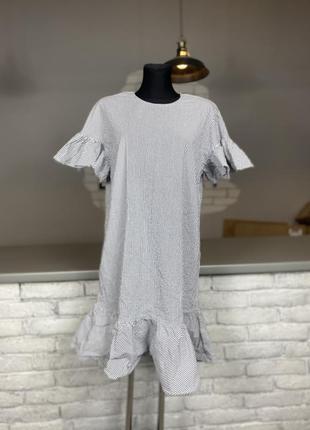 Плаття льоля в чорно білу смужку сукню в чорно-білу смужку benetton