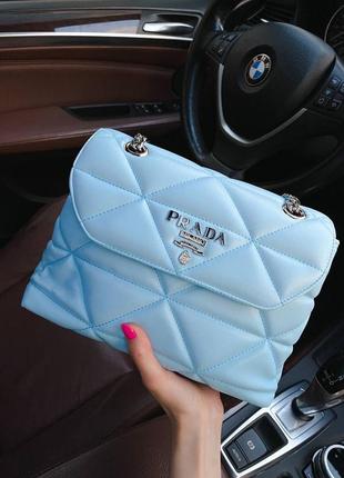 Женская кожаная сумочка клатч с цепью голубого цвета3 фото