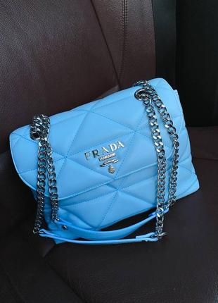 Женская кожаная сумочка клатч с цепью голубого цвета7 фото