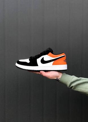 Кросівки чоловічі nike air jordan 1 retro low orange/white/black6 фото