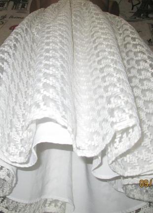 Белая объёмная пышная юбка из вышитой органзы7 фото