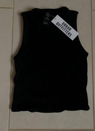Стильный кроп топ urban outfitters