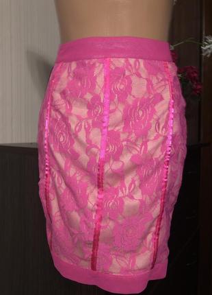Розовая мини юбка кружевная ажурная ткань