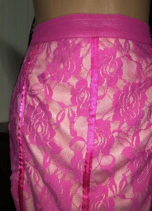 Розовая мини юбка кружевная ажурная ткань2 фото