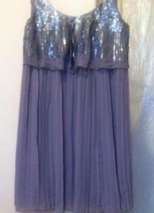 Платье свободного кроя с пайетками  и юбкой плиссе2 фото