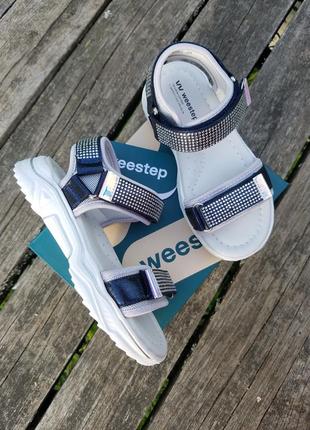 Босоножки для девочки weestep