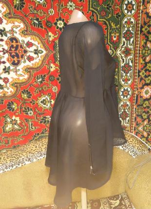 Нарядная лёгкая шифоновая блуза  с декоративными молниями и асимметричной баской3 фото