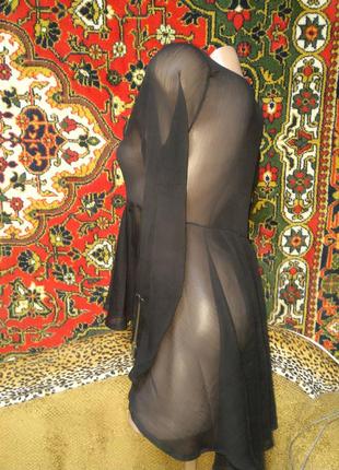 Нарядная лёгкая шифоновая блуза  с декоративными молниями и асимметричной баской4 фото