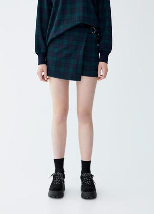 Спідниця-шорти міні асиметрична в клітку pull & bear