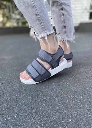 Жіночі originals adilette sandal 2.0 w gray/white