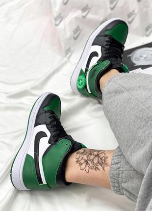 Мужские кроссовки nike air jordan 1 retro high green,найк аир джордан 1 ретро зелёный на не высокой платформе9 фото