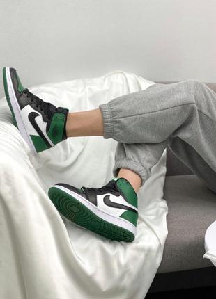 Мужские кроссовки nike air jordan 1 retro high green,найк аир джордан 1 ретро зелёный на не высокой платформе4 фото