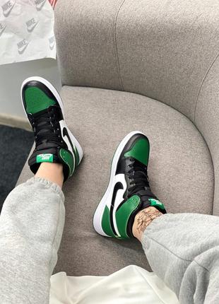 Мужские кроссовки nike air jordan 1 retro high green,найк аир джордан 1 ретро зелёный на не высокой платформе2 фото