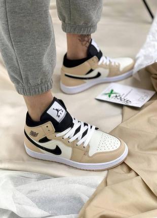 Мужские кроссовки nike jordan retro beige black,найк джордан ретро бежевый не высокая платформа2 фото