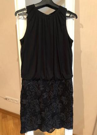 Гарна вечірня сукня,36 р.