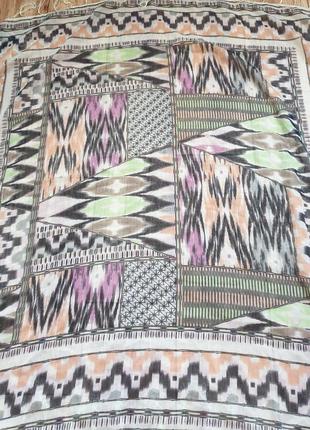 Лёгкий платок с бахромой zebra 100% вискоза 98*96