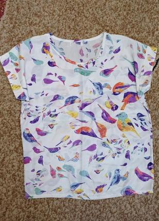 Блуза футболка р.8 шифон летучая мышь яркая птички1 фото