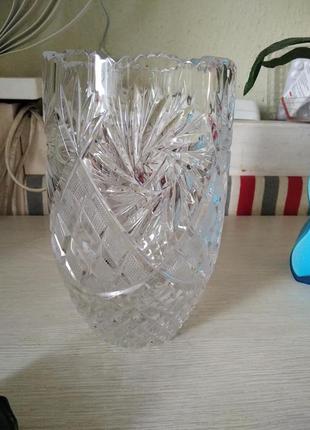 Шикарная ваза из чешского хрусталя2 фото
