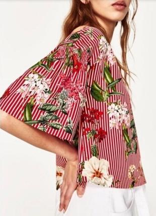 Блуза укорочена zara з вирізом на спині
