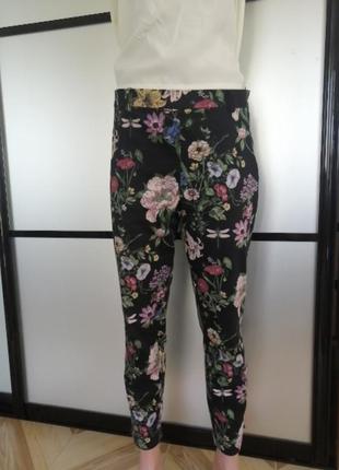 Стильные брюки в цветы  h&m, 40 размер3 фото