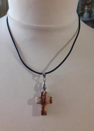 Чокер с крестиком из натурального камня  яшмы-винтаж