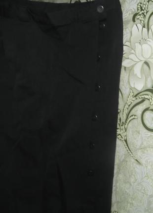 Юбка классическая с пуговичками сбоку
