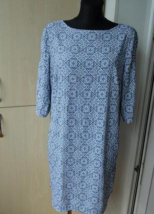 Ніжно-блакитне плаття в цікавий принт oodji, 42-44 eur1 фото