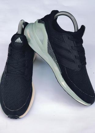 Кроссовки adidas 37размера,24см по стельке