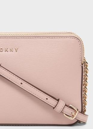 Сумка крос-боді шкіряна dkny gramercy double-zip crossbody leather r01e3h93 оригінал4 фото