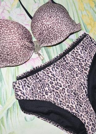 Актуальний купальник