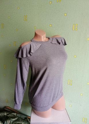 Оригинальная кофточка с открытыми плечами. свитер5 фото
