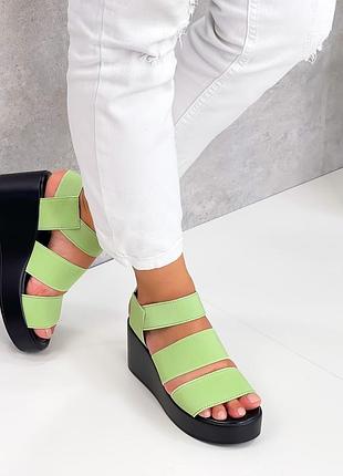 Босоніжки next